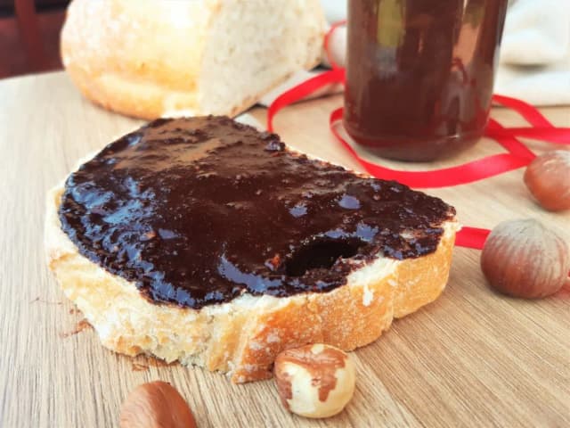 Czy Nutella jest wegańska? Odkryj, co naprawdę zawiera ten krem Czy Nutella jest wegańska? Odkryj, co naprawdę zawiera ten krem