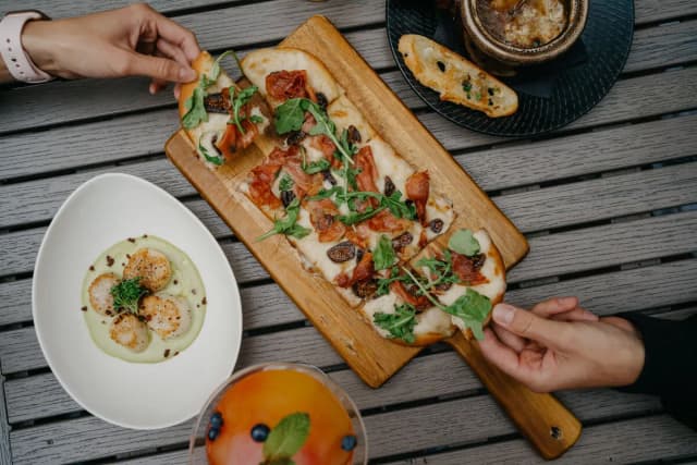 Z czym jest pizza wegetariańska? Odkryj pyszne składniki i dodatki Z czym jest pizza wegetariańska? Odkryj pyszne składniki i dodatki