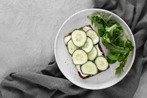 Dieta wegańska dla kogo? Sprawdź, kto powinien jej unikać Dieta wegańska dla kogo? Sprawdź, kto powinien jej unikać