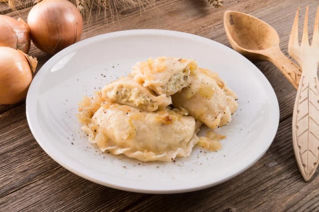 Ile kalorii ma pierogi z serem? Zaskakujące fakty o kaloryczności Ile kalorii ma pierogi z serem? Zaskakujące fakty o kaloryczności