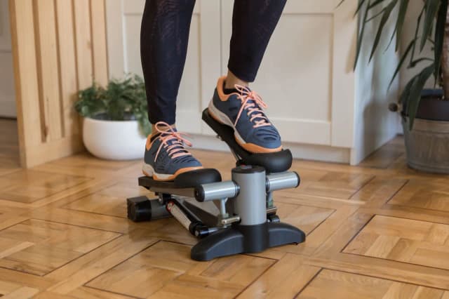 Czy stepper odchudza brzuch? Odkryj prawdę o treningu i diecie Czy stepper odchudza brzuch? Odkryj prawdę o treningu i diecie